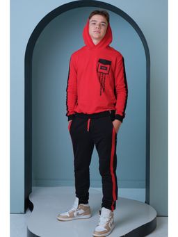 Костюм спортивный