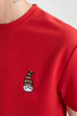 Новогодняя тематическая футболка обычного кроя с круглым вырезом и короткими рукавами из плотной ткани с принтом - Defacto фото 5