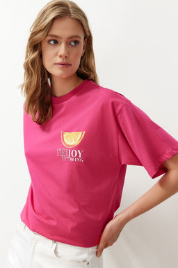 TRENDYOLMILLA Fusya Pembe %100 Pamuk S?rt ve On Bask?l? Oversize/Rahat Kesim Orme T-Shirt TWOSS24TS00233  фото 3