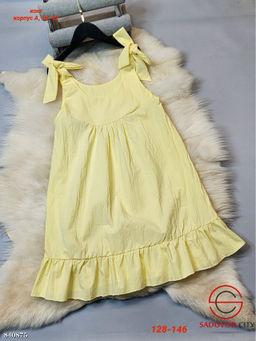 Детское платье на завязках