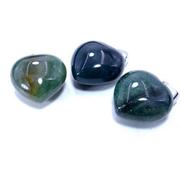 Подвеска Сердечко объемное из камня 2см-2см Изумрудная яшма помогает подняться и быстро разбогатеть