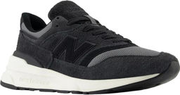 Кроссовки взрослые