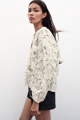 RUSTIC TEXTURED EMBROIDERED BLOUSE - Zara фото 12