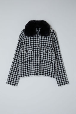 TRENDYOLMILLA Siyah Yumusak Dokulu Kurk Detayl? Mont Gorunumlu Triko H?rka TWOAW25HI00283  фото 7