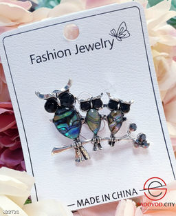 Брошь женская на булавке