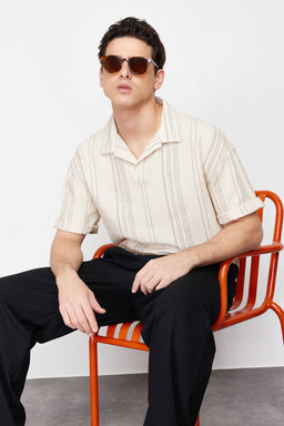 Ekru Cizgili Regular Fit Yar?m Pat Gomlek TMNSS24GO00045