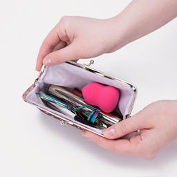 Косметичка женская на фермуаре, маленькая, с принтом Точки, коричневая - Simaland фото 5