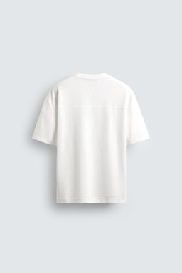 CAMISETA RELAXED FIT TEXTO BORDADO / Blanco