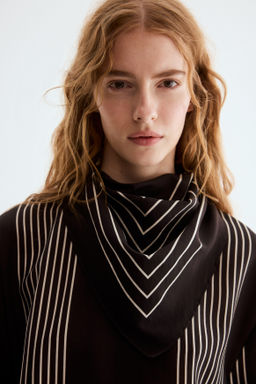 Blusa con pa?uelo decorativo - H&m фото 5