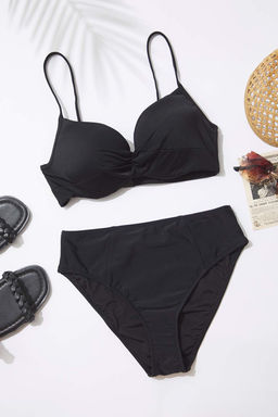 TRENDYOLMILLA Siyah Balkonet Buzgulu Push Up Bikini Ustu TBESS24BU00148
