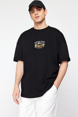 Siyah Oversize/Geni_ Kesim K_sa Kol Manzara Nak__l_ %100 T-Shirt TMNSS23TS00243