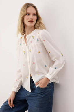 Ekru Cicek Nak?sl? Oversize Dokuma Gomlek TWOSS23GO00152