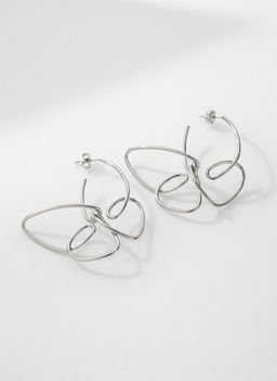 Стильные серьги