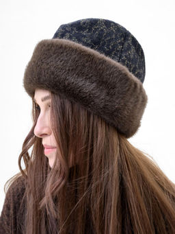 П26-33 Пилотка черное золото с мехом норка