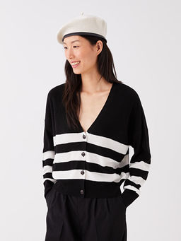 V Yaka Renk Bloklu Uzun Kollu Kad?n Triko H?rka