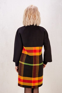 Пальто 19105 (черный/клетка)