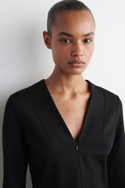 BLUSA EL?STICA CON CUELLO DE PICO - H&m фото 4
