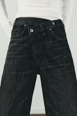 JEANS TRF WIDE LEG CINTURA CRUZADA TIRO ALTO / Negro - Zara фото 4