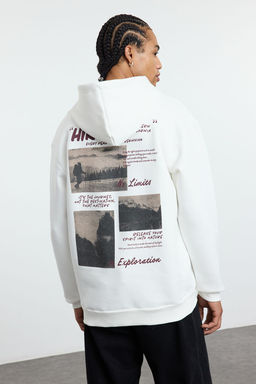 Ekru Oversize/Genis Kesim Kapusonlu S?rt Bask?l? Ici Polar/S?cak Tutan Sweatshirt TMNAW25SW00077 - Trendyolmilla фото 5