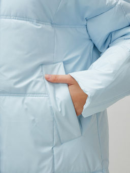 Пальто летучая мышь женское с капюшоном зимнее голубого цвета 9619Gl - Mtforce фото 9