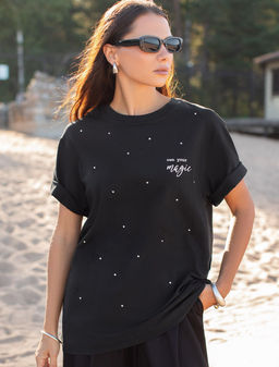 D49.978 Футболка женская черный_own your magic