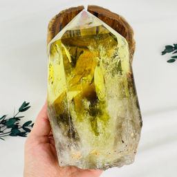 Кристалл из Цитрина на подставке