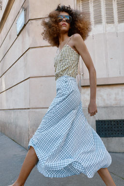 FALDA MIDI CUADROS ASIM?TRICA / Azul / Blanco - Zara фото 6