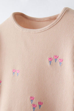 RIBBED T-SHIRT WITH EMBROIDERY - Zara фото 6