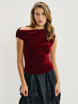 Асимметричный топ из бархата / Zarina