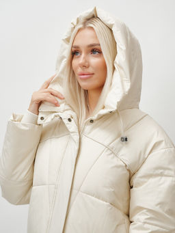 Пальто летучая мышь женское с капюшоном зимнее бежевого цвета 9616B - Mtforce фото 4