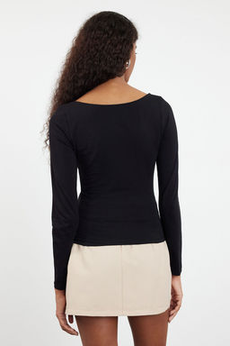 Siyah Havuz Yaka Fitted/Vucuda Oturan Orme Bluz TWOAW25BZ00025