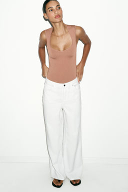 BODY ESCOTE CUADRADO STRETCH / Rosa palo