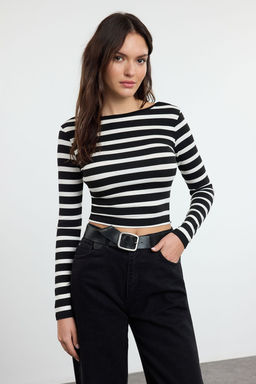 Trendyolmilla Beyaz*001 Cizgili S?rt Dekolteli Slim/Vucuda Oturan Regular/Normal Boy Orme Bluz TWOAW25BZ00009  фото 6