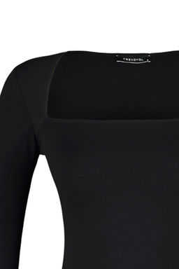 Trendyolmilla Siyah Pamuklu Esnek Kare Yaka Fitted/Vucuda Oturan Esnek Bluz TWOAW24BZ00165  фото 7