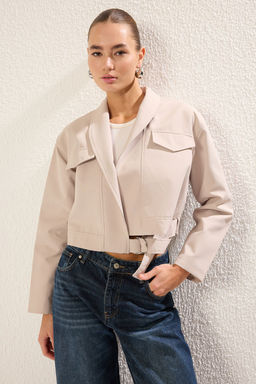 TRENDYOLMILLA Tas Regular Kemer Detayl? Ince Ceket Mont TWOSS25MO00009