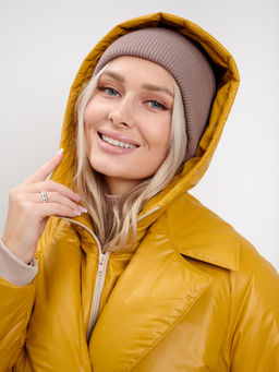 Пальто женское Тренчкот еврозима с капюшоном горчица