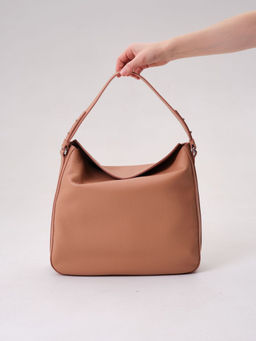 Сумка кожаная на плечо Azaro 30925 бежевая нуга