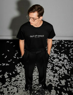 Футболка Out of Office черная