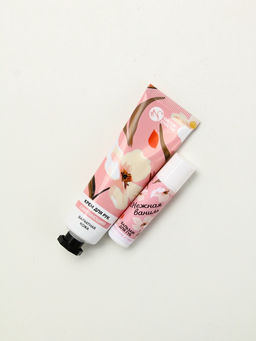 Подарочный набор «Расцветай», крем для рук 30 мл и бальзам для губ 10 г, Чистое счастье