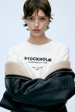 Camiseta oversize con motivo estampado