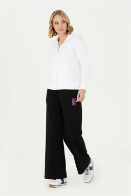 Женские черные спортивные штаны Неожиданная скидка в корзине