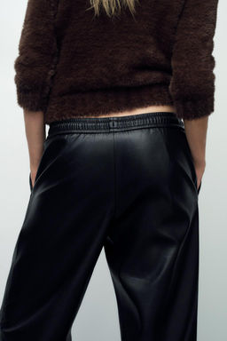 FAUX LEATHER TROUSERS - Zara фото 4