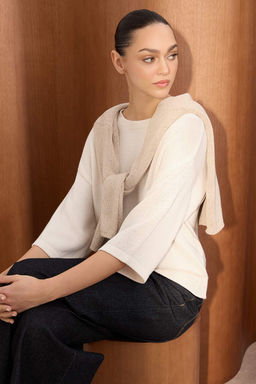 Wardrobe Essentials Ekru Bisiklet Yaka Triko Bluz TWOSS26BZ00136