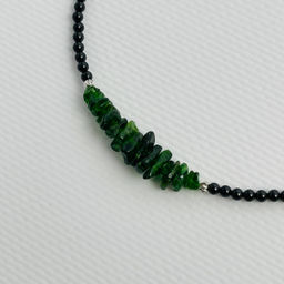 Колье из черного Турмалина и Хромдиопсида 38 см +