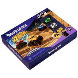 Игрушка для детей старше трех лет, в наборах, из формирующихся пластичных масс (кинетический песок, пластичный песок) и тематических предметов игрового обихода (игрушечный трансопрт) из полимерных материалов с элементами из бумаги, картона