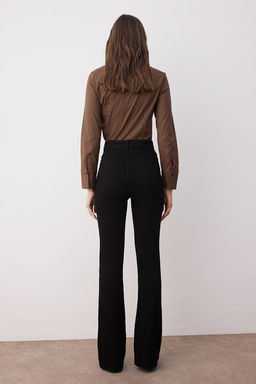 Koyu Mavi Yuksek Bel Flare Jeans TWOSS25JE00052 - Trendyolmilla фото 9