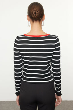 Siyah Crop Cizgili V Yaka Triko Kazak TWOAW25KZ00190 - Trendyolmilla фото 5