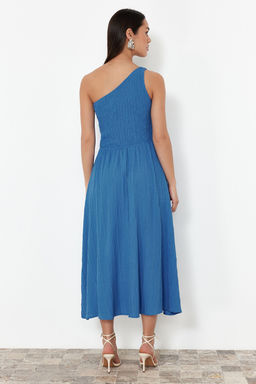 TRENDYOLMILLA Kahverengi Belden Ac?lan Ust Bedeni Gipeli Tek Omuz Midi Dokuma Elbise TWOSS23EL01830  фото 22