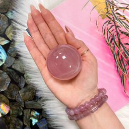 Шар из мадагаскарского Розового кварца