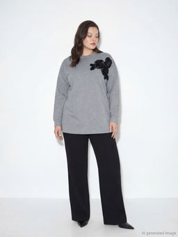 ?i?ek Aplikeli Oversize Kad?n Sweatshirt Tunik